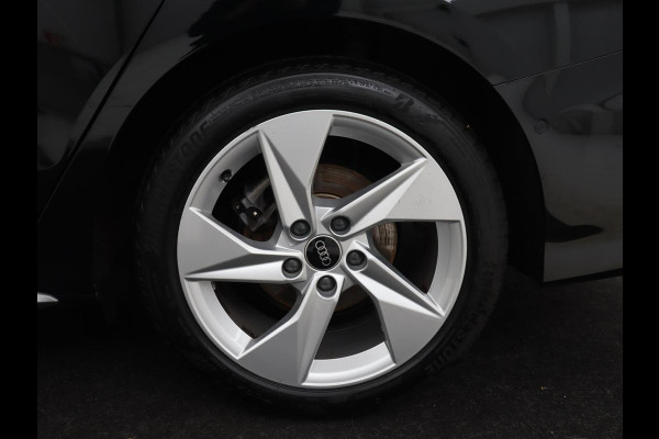 Audi A3 30 TFSI S edition | Stoelverwarming | Park Assist | Carplay | Sportstoelen | Half leder | Virtual Cockpit | Full LED | Navigatie | Bluetooth | Climate control | Cruise control