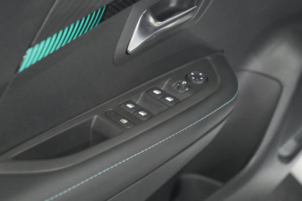 Peugeot 208 PureTech 100 Allure | Adaptieve Cruise Control | Camera | Apple Carplay