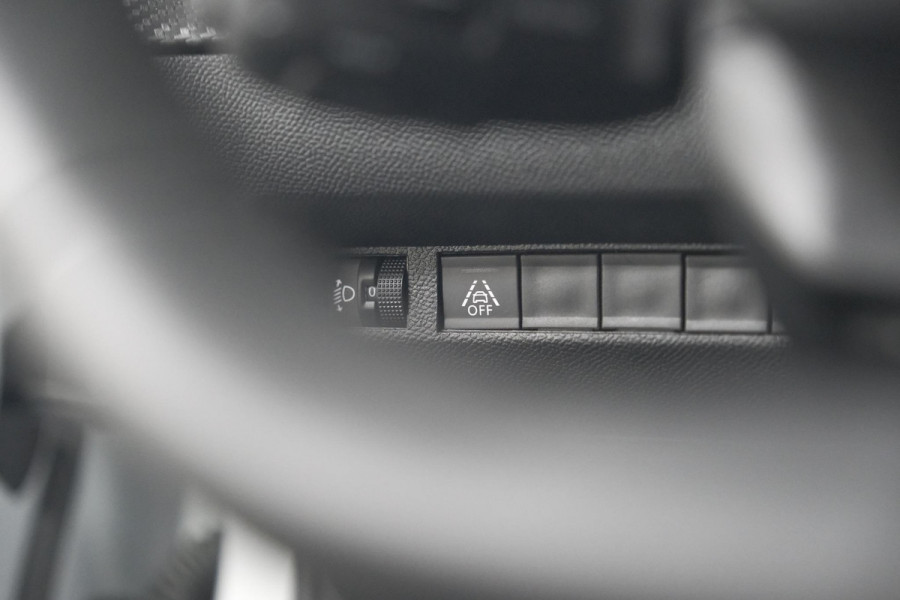 Peugeot 208 PureTech 100 Allure | Adaptieve Cruise Control | Camera | Apple Carplay