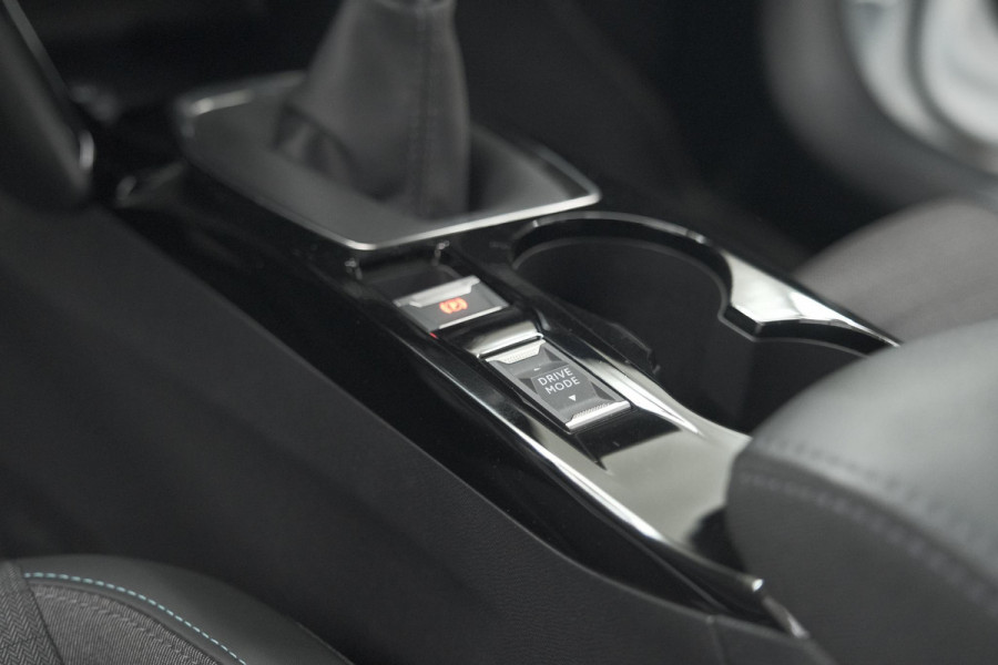 Peugeot 208 PureTech 100 Allure | Adaptieve Cruise Control | Camera | Apple Carplay