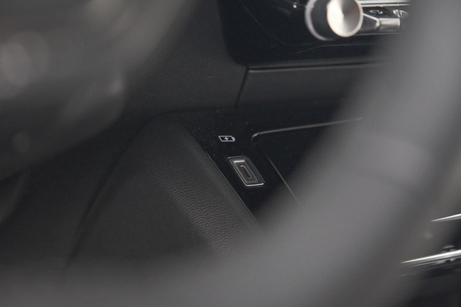 Peugeot 208 PureTech 100 Allure | Adaptieve Cruise Control | Camera | Apple Carplay