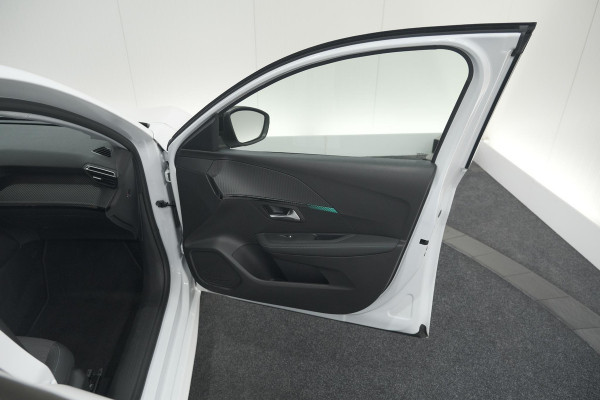 Peugeot 208 PureTech 100 Allure | Adaptieve Cruise Control | Camera | Apple Carplay