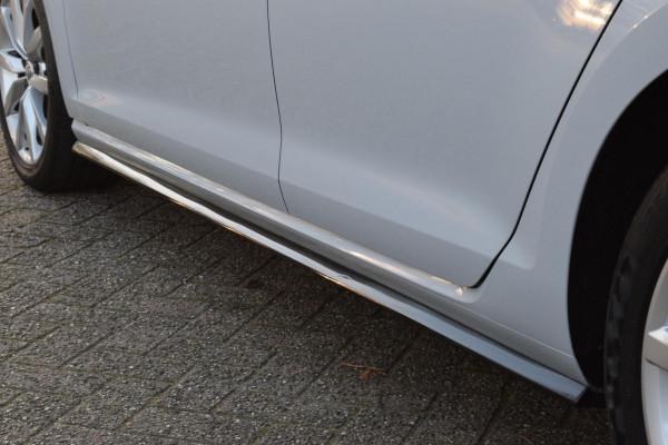 Volkswagen Golf 1.0 TSI Comf. Bus.|R-Line|Carplay|ACC|Massage