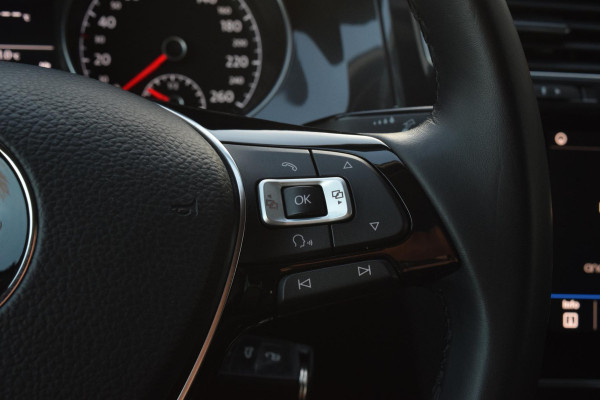 Volkswagen Golf 1.0 TSI Comf. Bus.|R-Line|Carplay|ACC|Massage