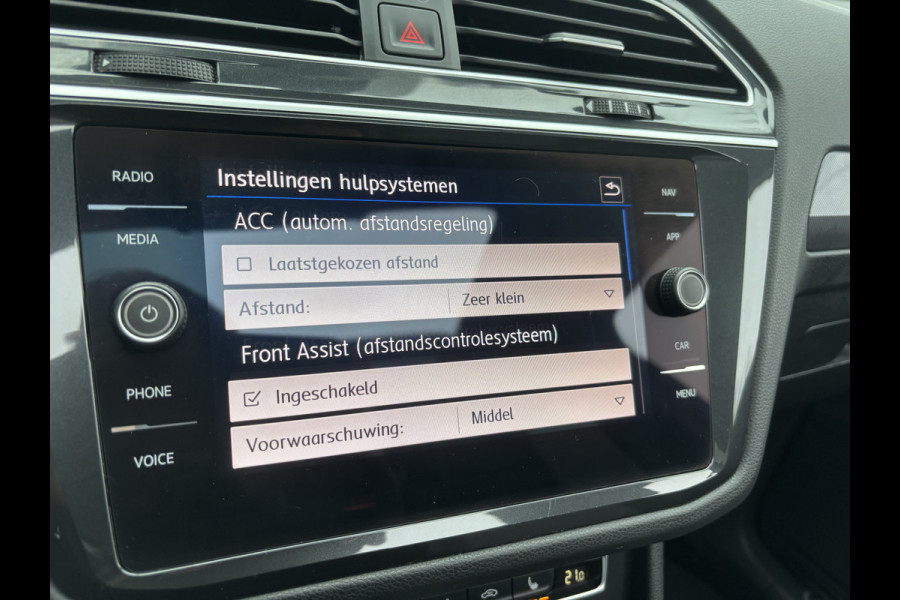 Volkswagen Tiguan 1.5 TSI ACT Highline 3x R-Line | Automaat | Pano | Adaptive Cruise | Stoelverwarming