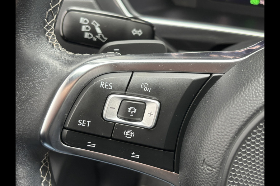 Volkswagen Tiguan 1.5 TSI ACT Highline 3x R-Line | Automaat | Pano | Adaptive Cruise | Stoelverwarming