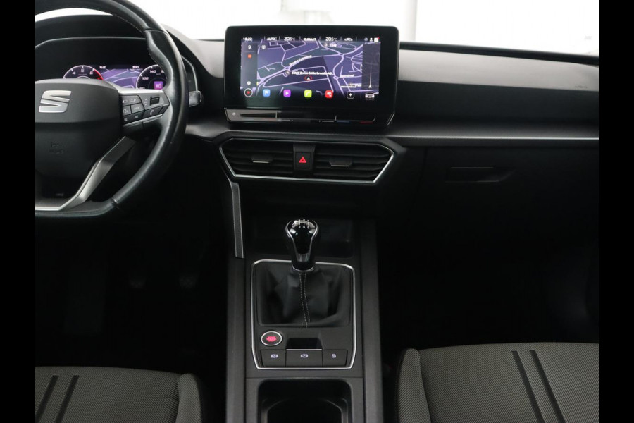Seat Leon 1.0 TSI Style Intens | Trekhaak | Camera | Carplay | Navigatie | Adaptive cruise | DAB | Parkeerhulp | Full LED | Climate control