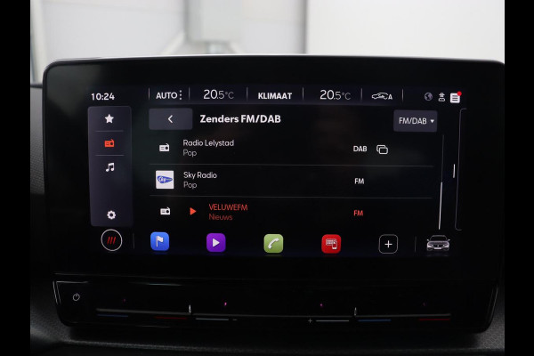 Seat Leon 1.0 TSI Style Intens | Trekhaak | Camera | Carplay | Navigatie | Adaptive cruise | DAB | Parkeerhulp | Full LED | Climate control