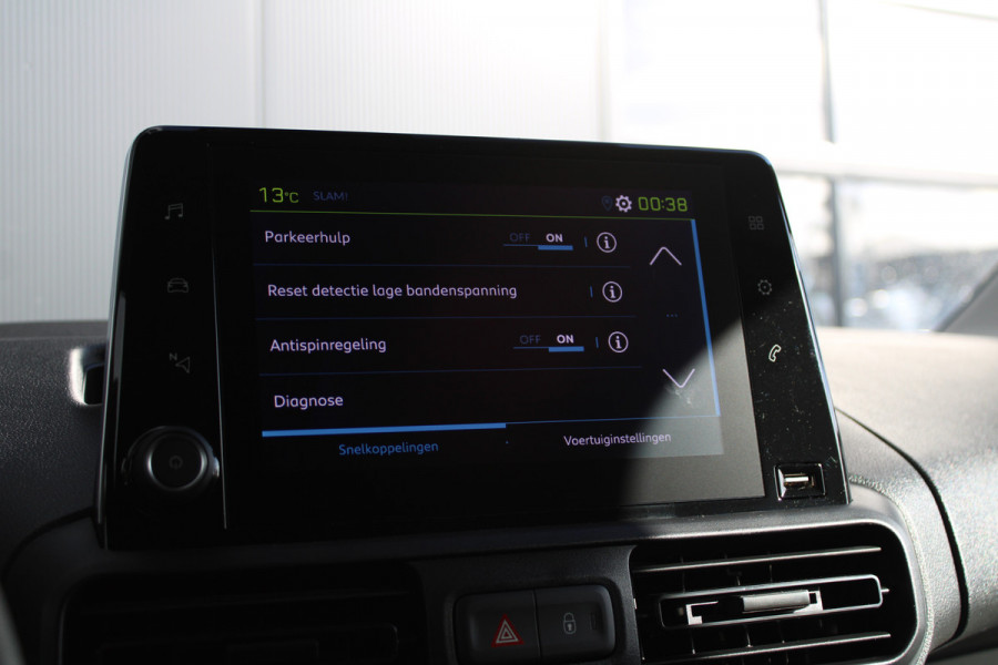 Peugeot e-Partner 136 L1 50 kWh 136pk - Airco - Cruise - PDC - Camera - Stoelverwarming - Rijklaar