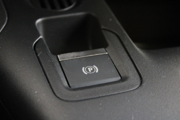 Peugeot e-Partner 136 L1 50 kWh 136pk - Airco - Cruise - PDC - Camera - Stoelverwarming - Rijklaar