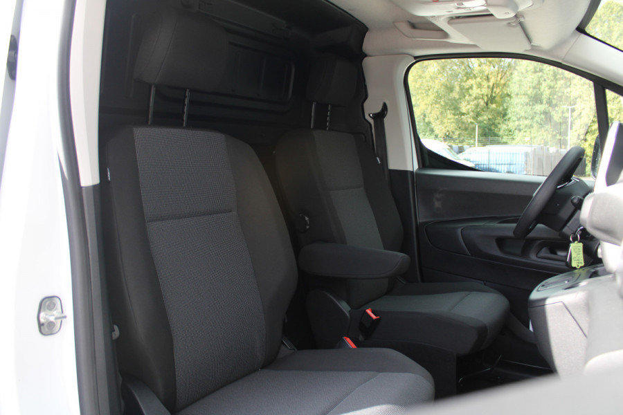 Peugeot e-Partner 136 L1 50 kWh 136pk - Airco - Cruise - PDC - Camera - Stoelverwarming - Rijklaar