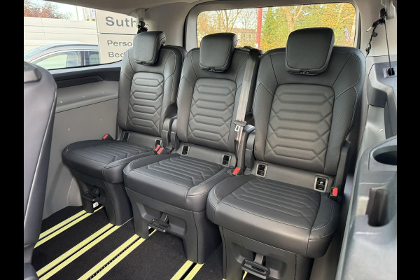 Ford Transit Custom Tourneo 340 2.5 PHEV L2H1 Titanium X 233pk | Incl. BTW/BPM Rijklaar | Handsfree elektrische dubbele zijschuifdeuren | Inklapbare trekhaak | Tourneo Luxury Pack | Verwarmbaar stuurwiel