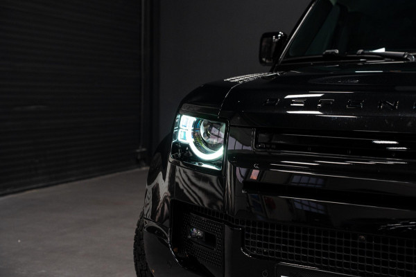 Land Rover Defender 110 2.0 P400e 110 XS Edition *Luchtvering / Panorama / Stoelventilatie / Meridian / Surround View / Keyless / Elektr. Trekhaak*