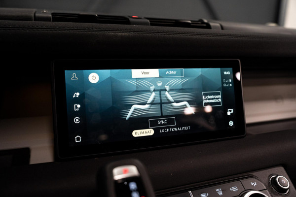 Land Rover Defender 110 2.0 P400e 110 XS Edition *Luchtvering / Panorama / Stoelventilatie / Meridian / Surround View / Keyless / Elektr. Trekhaak*