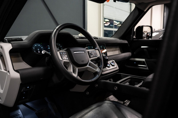 Land Rover Defender 110 2.0 P400e 110 XS Edition *Luchtvering / Panorama / Stoelventilatie / Meridian / Surround View / Keyless / Elektr. Trekhaak*