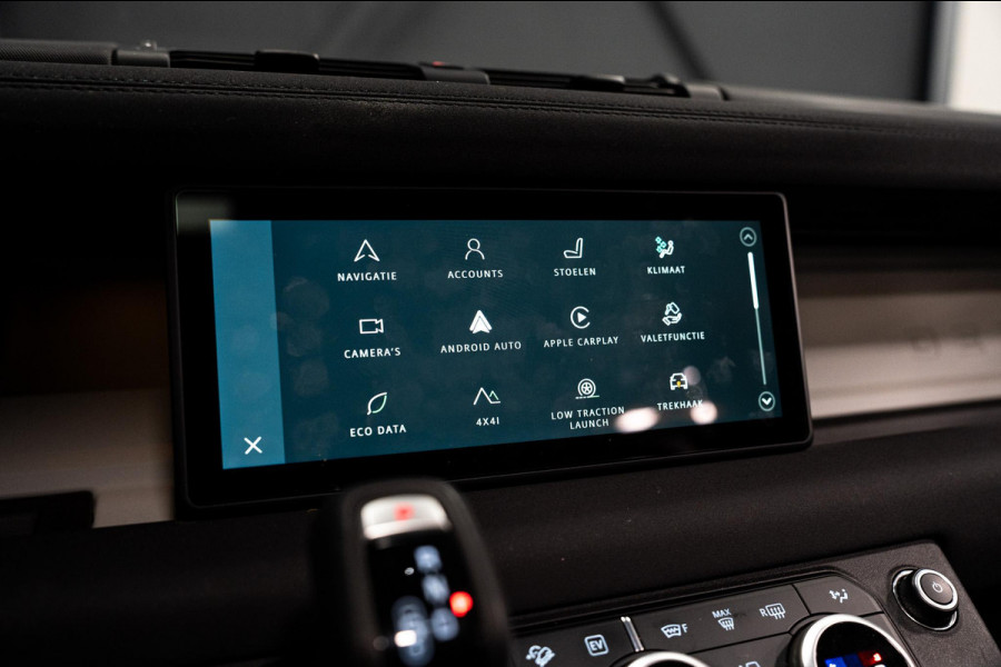 Land Rover Defender 110 2.0 P400e 110 XS Edition *Luchtvering / Panorama / Stoelventilatie / Meridian / Surround View / Keyless / Elektr. Trekhaak*