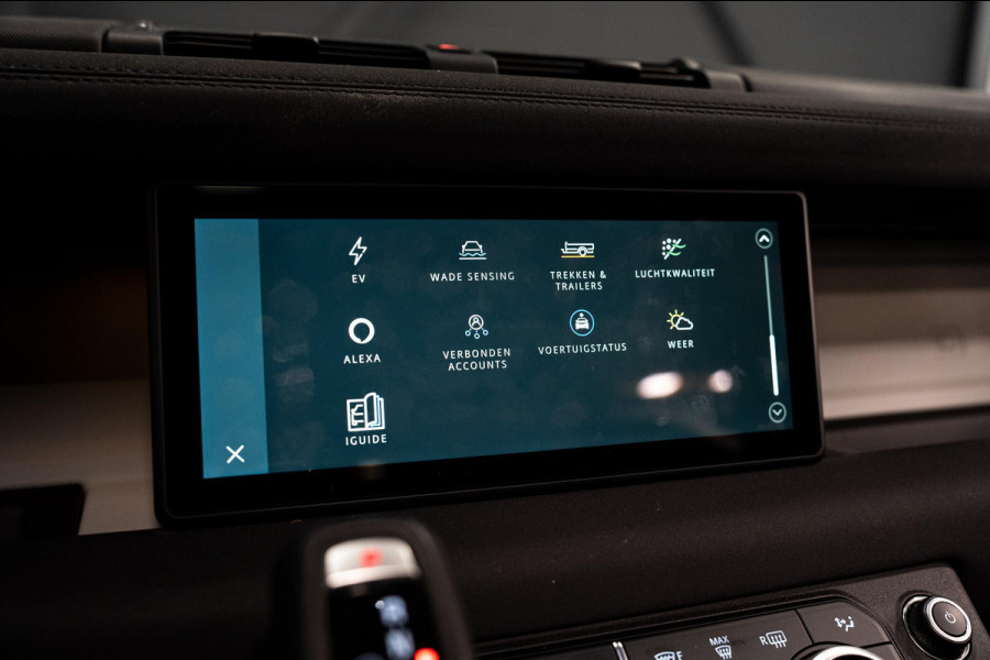 Land Rover Defender 110 2.0 P400e 110 XS Edition *Luchtvering / Panorama / Stoelventilatie / Meridian / Surround View / Keyless / Elektr. Trekhaak*