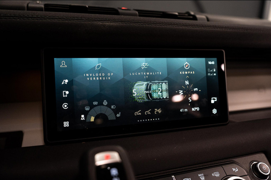 Land Rover Defender 110 2.0 P400e 110 XS Edition *Luchtvering / Panorama / Stoelventilatie / Meridian / Surround View / Keyless / Elektr. Trekhaak*