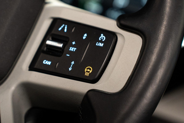 Land Rover Defender 110 2.0 P400e 110 XS Edition *Luchtvering / Panorama / Stoelventilatie / Meridian / Surround View / Keyless / Elektr. Trekhaak*