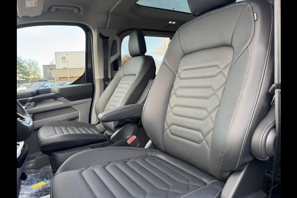 Ford Transit Custom Tourneo 340 2.5 PHEV L2H1 Titanium X 233pk | Incl. BTW/BPM Rijklaar | Handsfree elektrische dubbele zijschuifdeuren | Inklapbare trekhaak | Tourneo Luxury Pack | Verwarmbaar stuurwiel