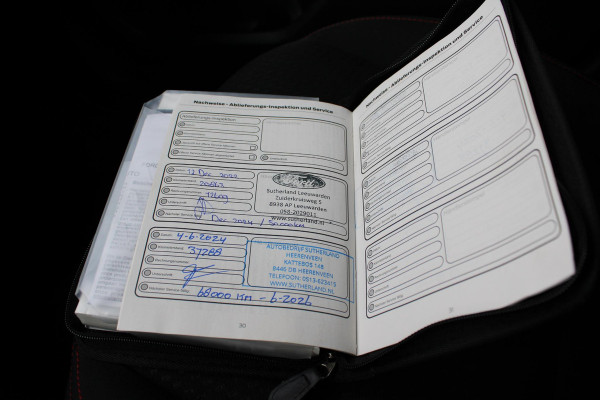 Ford Kuga 1.5 EcoBoost ST-Line | Trekhaak 1800KG | Stoel + Stuurverwarming | Climate Control | Navigatie | Cruise Control |