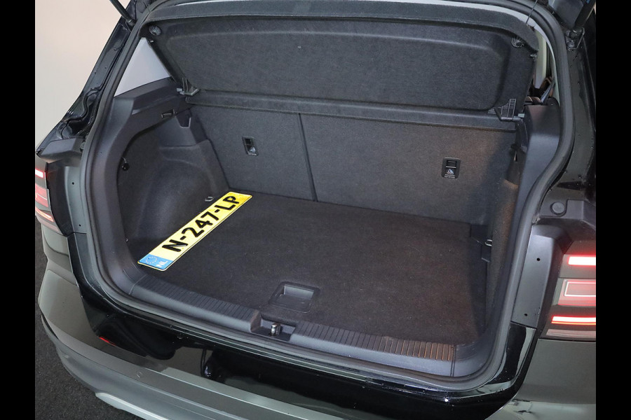 Volkswagen T-Cross 1.0 TSI Life 95pk 5bak| parksensors| airco| 18' LM-velgen