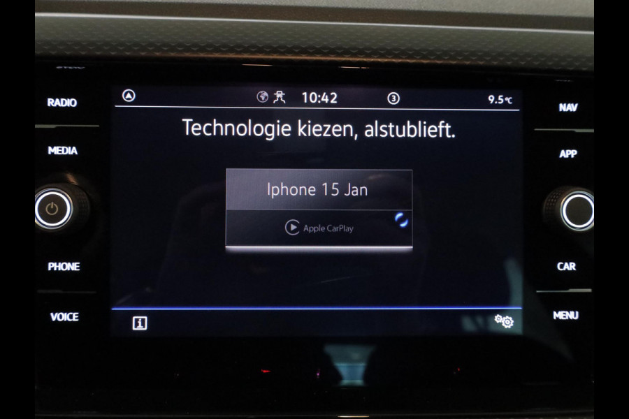 Volkswagen T-Cross 1.0 TSI Life 95pk 5bak| parksensors| airco| 18' LM-velgen