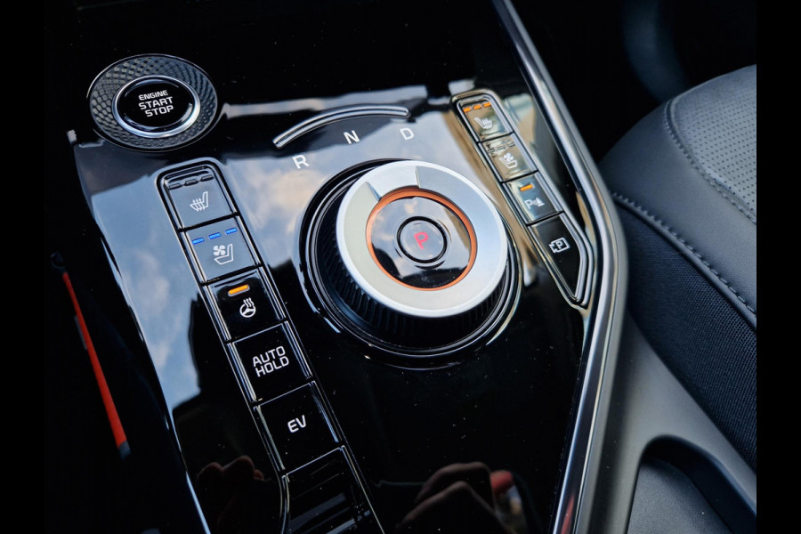 Kia Niro 1.6 GDi PHEV ExecutiveLine | Open Dak | Stoelventilatie | Dodehoek | Leder | Led |