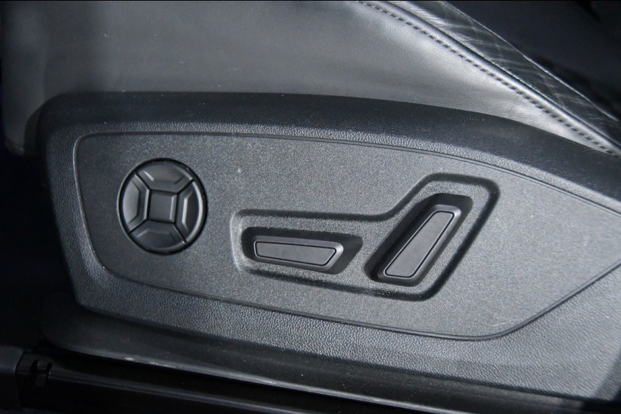 Audi Q3 Sportback 2.5 TFSI RSQ3 Pano*RS Seat*360 Cam*Memory*Sonos