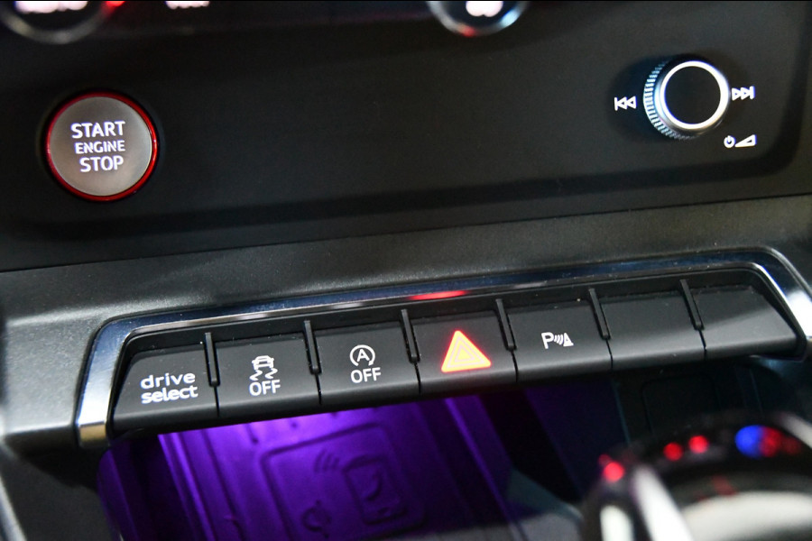 Audi Q3 Sportback 2.5 TFSI RSQ3 Pano*RS Seat*360 Cam*Memory*Sonos