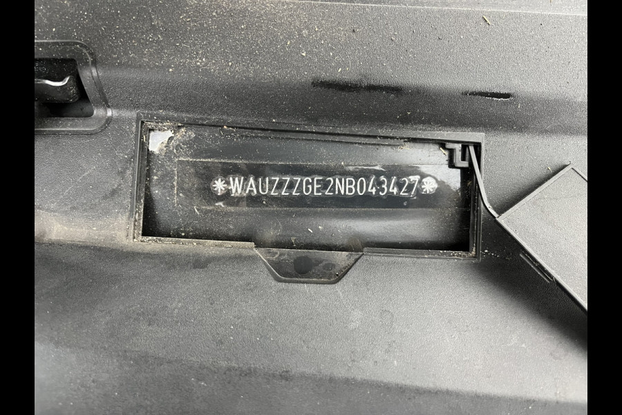 Audi e-tron 55 quattro Advanced edition Plus 95 kWh [3-Fase] {SOH-93%} (INCL-BTW) Aut.*LEATHER | ADAPTIVE-CRUISE | FULL-LED | DIGI-COCKPIT | KEYLESS | MEMORY-PACK | CAMERA | NAVI-FULLMAP | SHIFT-PADDLES | DAB+ | HEATED-COMFORTSEATS | DRIVE-SELECT | 20''AL