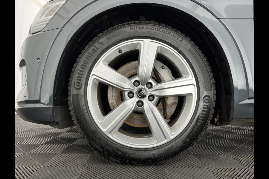 Audi e-tron 55 quattro Advanced edition Plus 95 kWh [3-Fase] {SOH-93%} (INCL-BTW) Aut.*LEATHER | ADAPTIVE-CRUISE | FULL-LED | DIGI-COCKPIT | KEYLESS | MEMORY-PACK | CAMERA | NAVI-FULLMAP | SHIFT-PADDLES | DAB+ | HEATED-COMFORTSEATS | DRIVE-SELECT | 20''AL