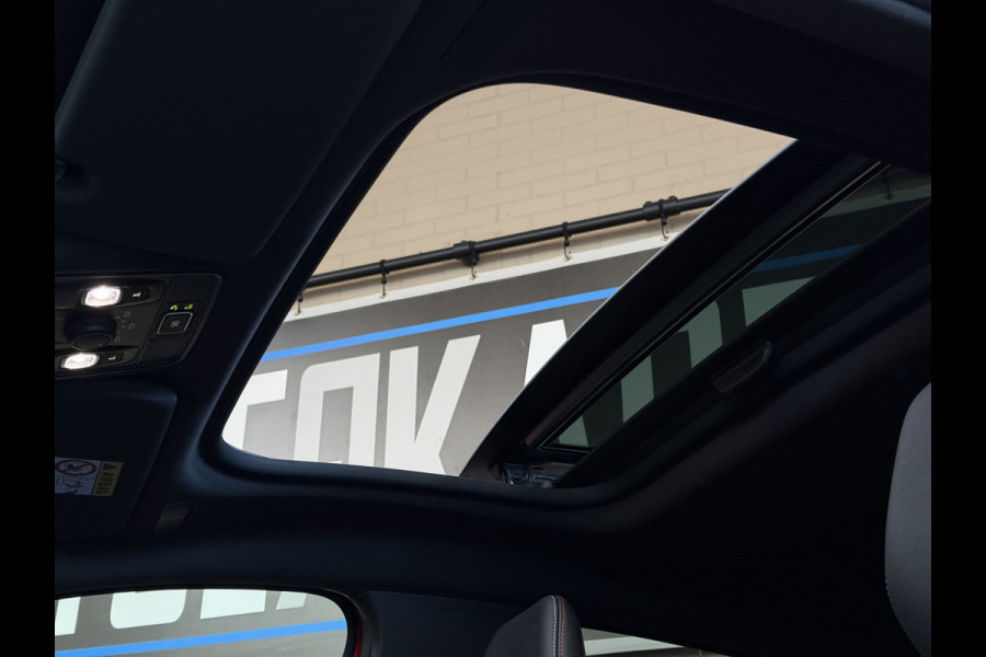 Renault Captur 1.3 TCe 160 R.S. Line | Groot Navi | Pano | Camera | Stoelverwarming | Led | 18" | 100% Dealer onderhouden!