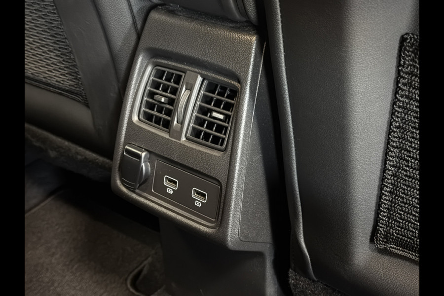 Renault Captur 1.3 TCe 160 R.S. Line | Groot Navi | Pano | Camera | Stoelverwarming | Led | 18" | 100% Dealer onderhouden!