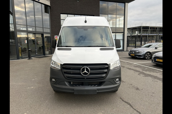 Mercedes-Benz Sprinter 317 CDI L2 H2 MBUX / 360 Camera / Parkeersensoren / Navigatie / Cruise control / Airco / 270 Graden achterdeuren