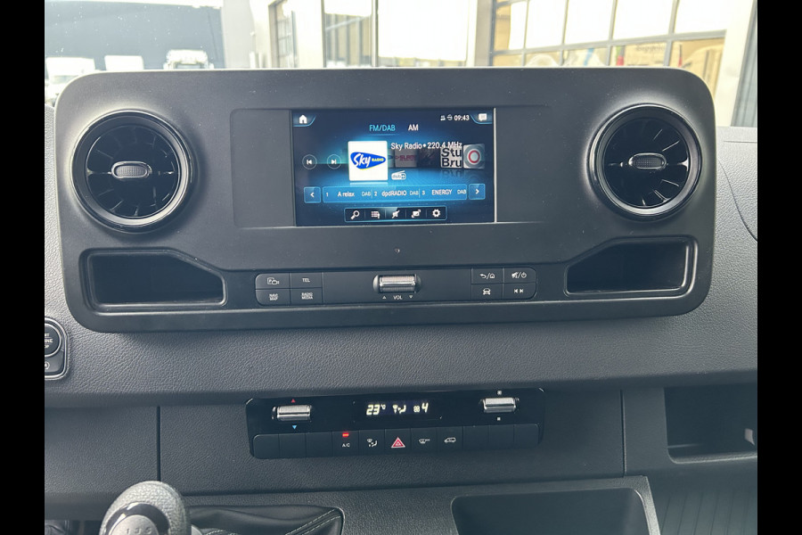 Mercedes-Benz Sprinter 317 CDI L2 H2 MBUX / 360 Camera / Parkeersensoren / Navigatie / Cruise control / Airco / 270 Graden achterdeuren