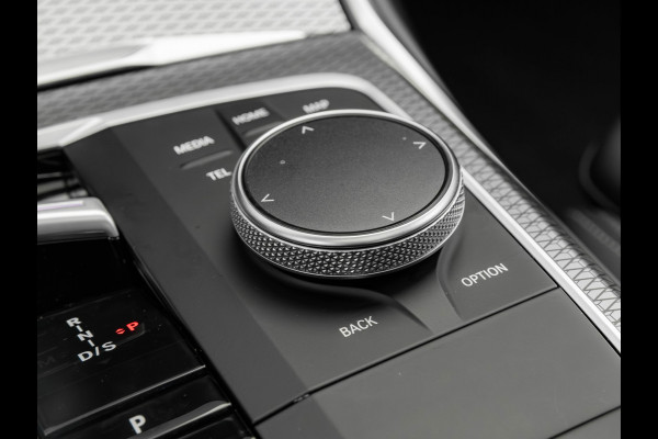 BMW 3-serie 330e M-Sport - LCI 2 - Schuifdak - Trekhaak - Widescreen - Hifi - Camera