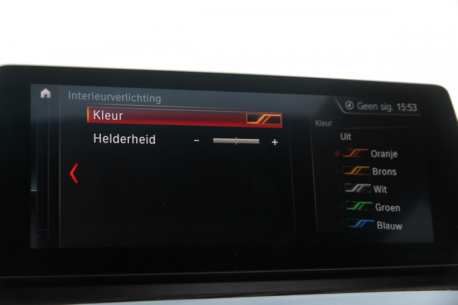 BMW X1 xDrive25e High Executive | Pano | Head-up | Camera | Verwarming