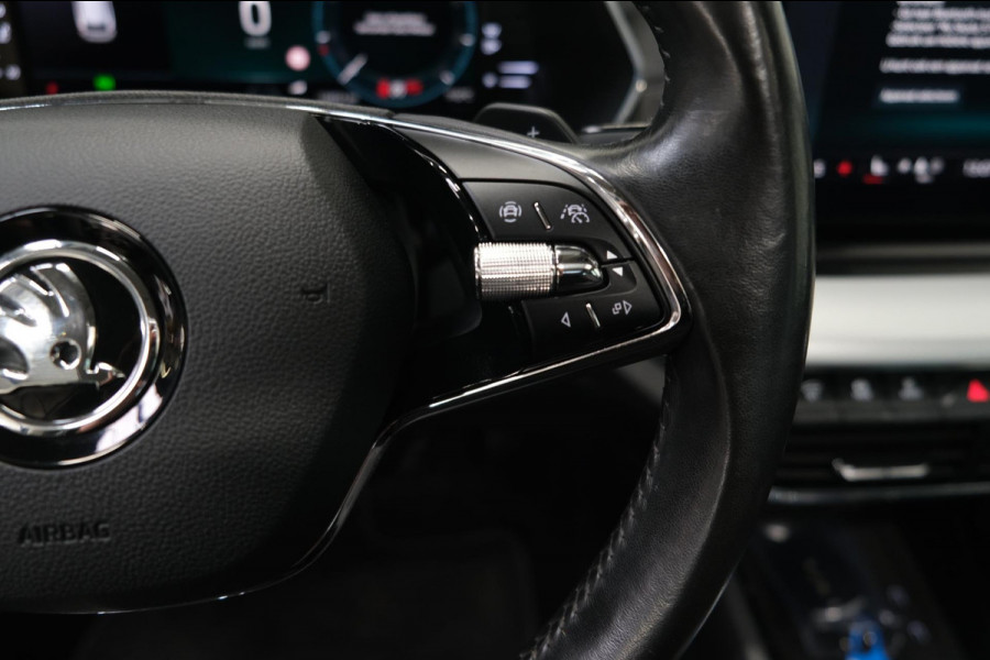 Škoda Octavia Combi 1.0 e-TSI Business Edition Plus Automaat - N.A.P. Airco, Cruise, Navi, PDC, Camera, Trekhaak.