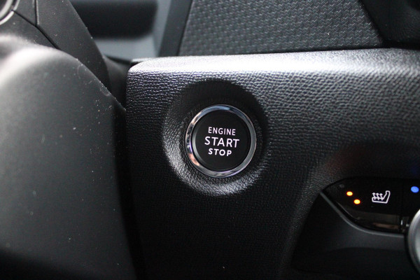 Citroën C4 1.2 Hybrid 145PK MAX | HEAD UP DISPLAY | CAMERA VOOR + ACHTER | NAVIGATIE | DRAADLOZE TELEFOONLADER | FULL LED KOPLAMPEN | DRAADLOZE APPLE CARPLAY/ANDROID AUTO | STOEL/STUUR/VOORRUIT VERWARMING | 18" LICHTMETALEN VELGEN | ADAPTIVE CRUISE CONTROL | CLIMATE CONTROL | LEDEREN BEKLEDING | DAB+ RADIO | KEYLESS ENTRY/START |