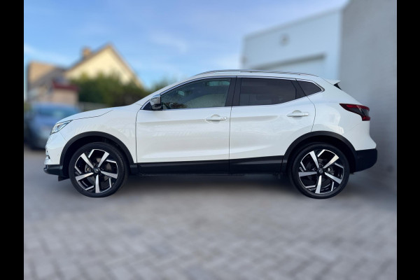 Nissan QASHQAI 1.3 DIG-T Tekna + TREKHAAK AFN. / 360 CAMERA / ST. VERWARMING / PANORAMADAK / NAVIGATIE / CARPLAY / CRUISE / PARELM