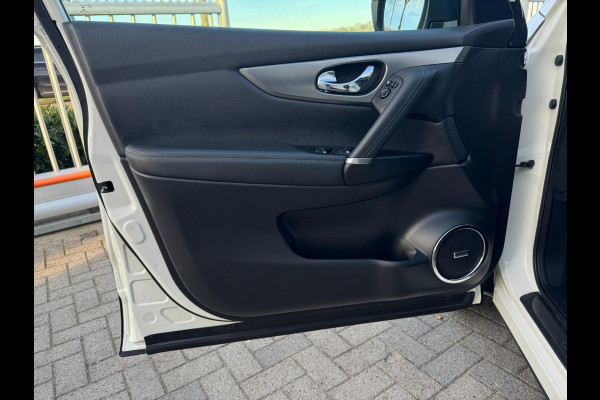 Nissan QASHQAI 1.3 DIG-T Tekna + TREKHAAK AFN. / 360 CAMERA / ST. VERWARMING / PANORAMADAK / NAVIGATIE / CARPLAY / CRUISE / PARELM