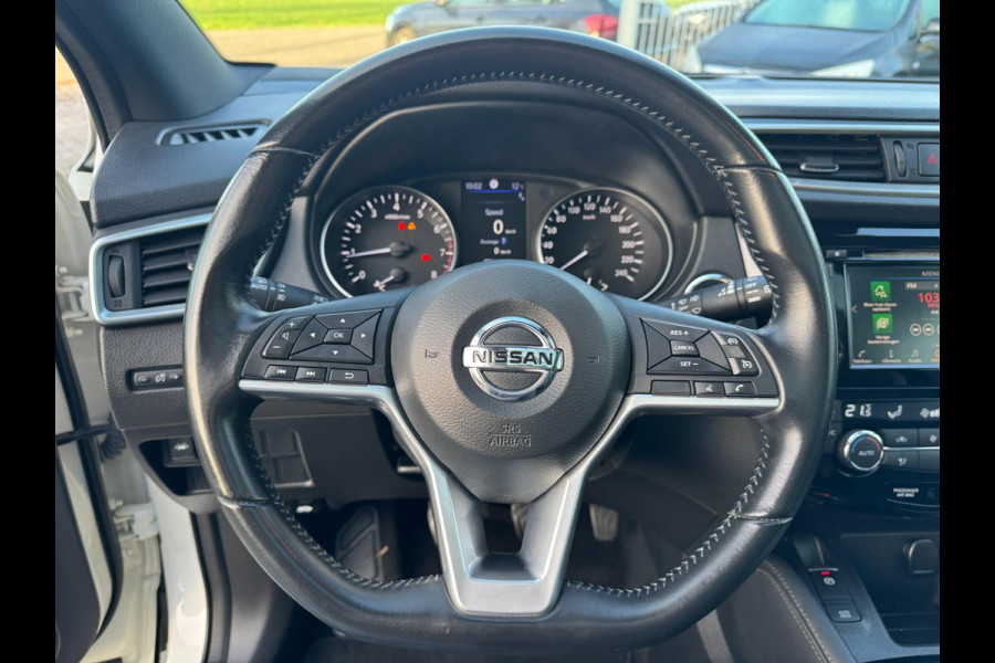 Nissan QASHQAI 1.3 DIG-T Tekna + TREKHAAK AFN. / 360 CAMERA / ST. VERWARMING / PANORAMADAK / NAVIGATIE / CARPLAY / CRUISE / PARELM