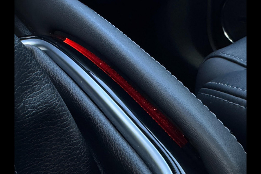 Nissan QASHQAI 1.3 DIG-T Tekna + TREKHAAK AFN. / 360 CAMERA / ST. VERWARMING / PANORAMADAK / NAVIGATIE / CARPLAY / CRUISE / PARELM