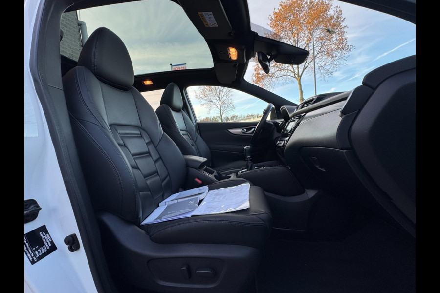 Nissan QASHQAI 1.3 DIG-T Tekna + TREKHAAK AFN. / 360 CAMERA / ST. VERWARMING / PANORAMADAK / NAVIGATIE / CARPLAY / CRUISE / PARELM