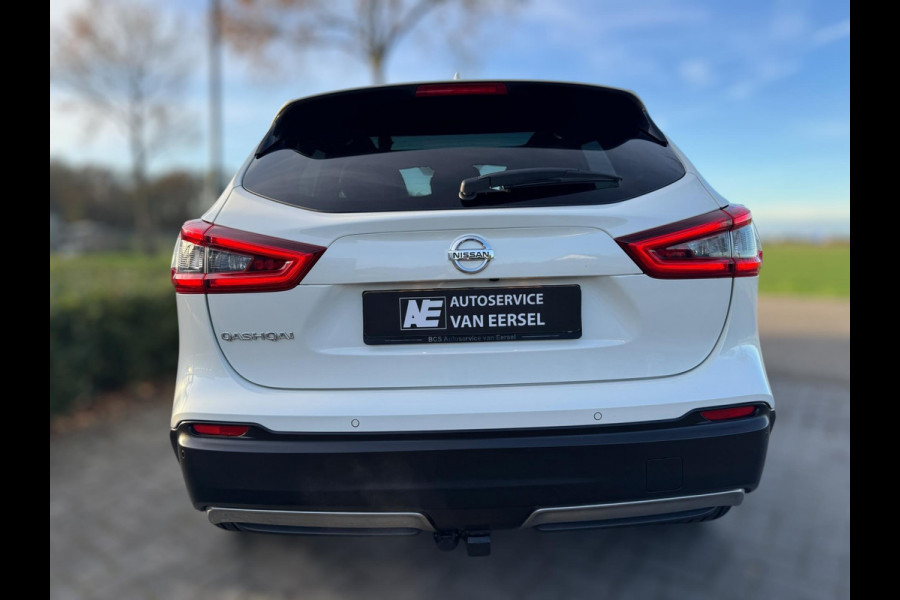 Nissan QASHQAI 1.3 DIG-T Tekna + TREKHAAK AFN. / 360 CAMERA / ST. VERWARMING / PANORAMADAK / NAVIGATIE / CARPLAY / CRUISE / PARELM