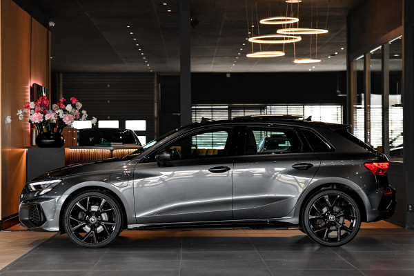 Audi A3 Sportback 40 TFSI e 3x S-Line. RS Zetels, Pano, ACC, Keyless, Camera, Matrix, 19'', CarPlay!