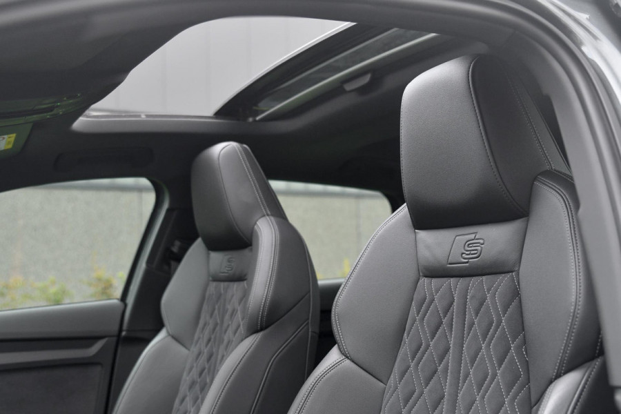 Audi A3 Sportback 40 TFSI e 3x S-Line. RS Zetels, Pano, ACC, Keyless, Camera, Matrix, 19'', CarPlay!