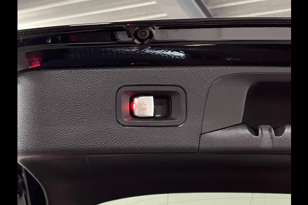 Mercedes-Benz GLC 300e 4MATIC Trekhaak | Adaptive Cruise control | Open dak | Memory seats | Ambiente verlichting | Stoelverwarming