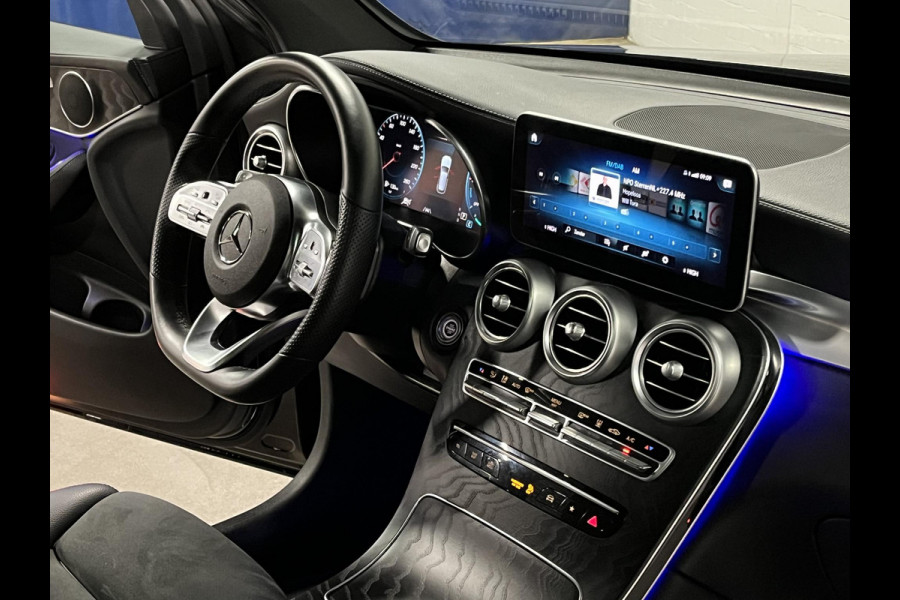 Mercedes-Benz GLC 300e 4MATIC Trekhaak | Adaptive Cruise control | Open dak | Memory seats | Ambiente verlichting | Stoelverwarming